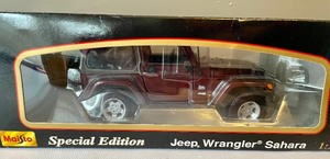 lot 117 image: Special Edition Maisto 118 Scale Die Cast Cars
