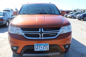 2011 DODGE JOURNEY FWD V6 4D SUV MAINSTREET