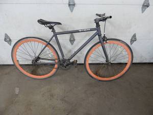 lot 1 image: Pure Fix Original Series 43cc Bike