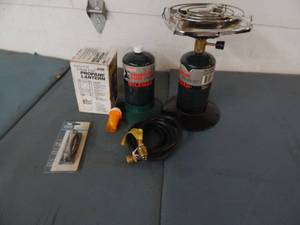 lot 14 image: Propane Lantern & Single Burner, 2-Tanks, Mantles, 1 Lb To 20 Lb Adapter Hose & Pew Pocket Tool