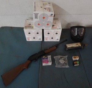 lot 26 image: BBPellet Gun, Air Gun Targets, Co2 Tanks, More