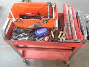 lot 54 image: Tool Cart And Assorted Hand Tools (Missing Drawer)