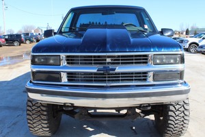 1993 CHEVROLET K1500 PICKUP 4WD V8 REG CAB 5.7 - CUSTOM - LIFTED -