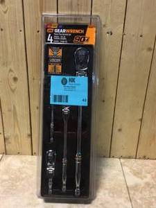 14 in., 38 in. and 12 in. Drive 90-Tooth Flex-Head Teardrop Ratchet Set (4-Piece) by GEARWRENCH Customer Returns See Pictures