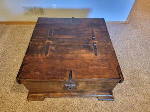 lot 53 image: Rustic Chest Coffee Table