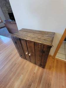 lot 12 image: Antique Cupboard Chest