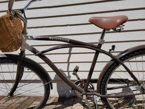 lot 14 image: Waterbrook Single Speed Bicycle
