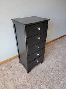 lot 104 image: Lingerie Chest