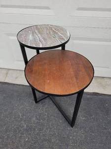lot 74 image: Modern Contemporary Tiered Side Table