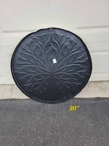 lot 155 image: Metal Wall Art Charger