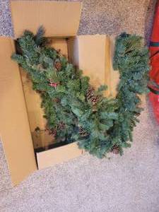 lot 161 image: Christmas Foliage Bundle