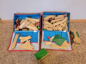 lot 159 image: Thomas & Friends Wooden Railway