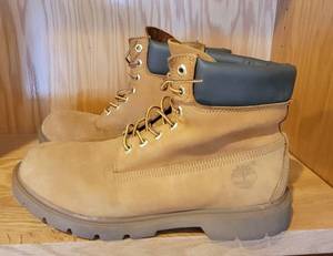 lot 243 image: Timberland Mens Premium Boots size 11