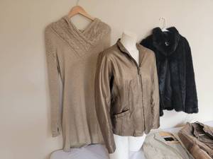 lot 231 image: Ladies Jacket Clothing Collection  Size Medium
