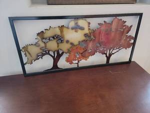 lot 66 image: Lovely Autumn Tree Metal Wall Decor