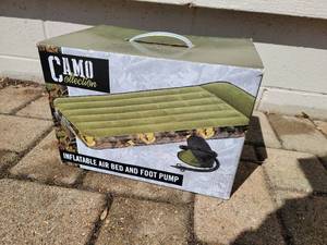lot 308 image: Camo Collection Inflatable Air Mattress