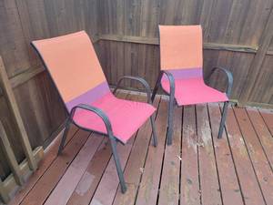 lot 302 image: Colorful Deck Chair Pair