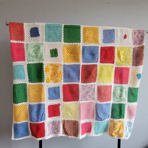 lot 68C image: Vintage Chenille Throw and Afghan