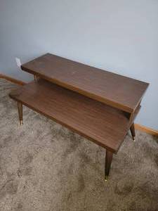 lot 68B image: Retro Mid-Century Entertainment Stand