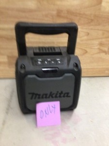 Makita 18-Volt LXT  12-Volt MAX CXT Lithium-Ion Cordless Bluetooth Job Site Speaker (Tool Only) Open box