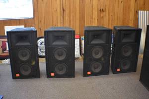 JBL SR 4731A Speakers