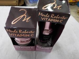 Merle Roberts Vitamin C Cream and S...