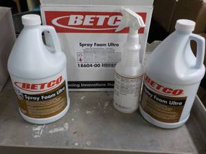 2 Gallon Jugs Betco Spray Foam Ultr...