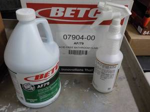 1 Gallon Betco AF79 Disinfectant an...