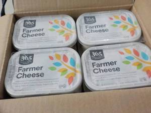 Case of 8 - 16 oz Tubs Farmer Chees...