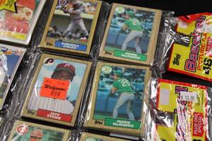 1987 Topps Baseball Rack Pack Lot w Each Pack Having A Mark McGwire Rookie Card  5 Packs