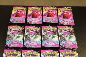 Pokemon Sword & Shield Fusion Strike Unopened Pack Lot  16 Packs