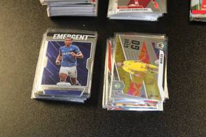 PrizmTopps ChromeMosaic Soccer Card Lot  200 Cards w 21 Inserts & 54 Rookie Cards