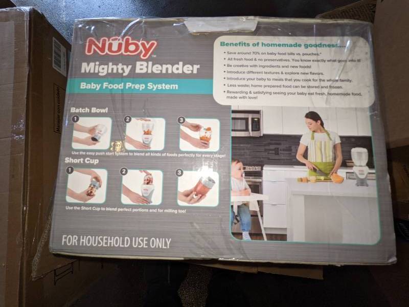 lot 60 image: Nuby Mighty Blender, Cool Gray
