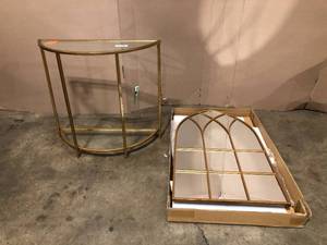 lot 27 image: Mix Lot of Home Decor Items - Models in description - review all pictures