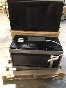 lot 6 image: Mix Lot of 3 assorted Microwave Ovens - Used for Parts - Salvage - Review All Pictures