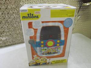 lot 3 image: (F-3) Minions Flashing Lights Karao...