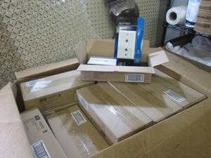 lot 78 image: (RM4) Large Box Full of Duel Teleph...