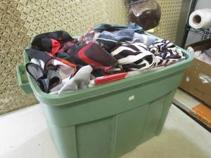 lot 108 image: (RM2) Tote Full of Misc Materials E...