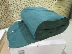 lot 141 image: (CSB) Roll of Green Felt...