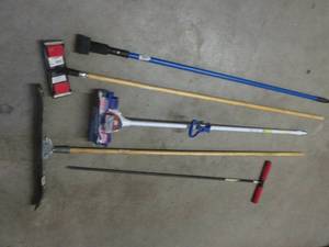 lot 155 image: (F-3) Floor Squeegee, Mop Etc...