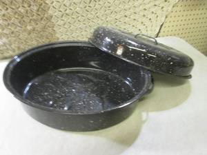 lot 159 image: (RM3) Roasting Pan...