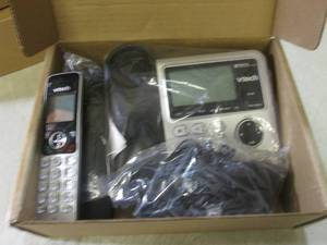 lot 168 image: (RMC) Lot of 7 V-Tech Cordless Phon...