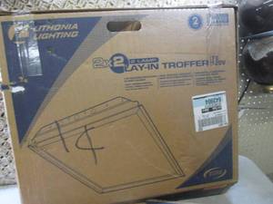 lot 174 image: (RMT) 2 - 2 ft x 2 ft Lay-In Troffe...