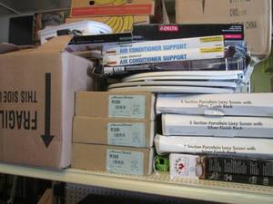 lot 179 image: (EC1) Lot of Assorted Open Box Item...