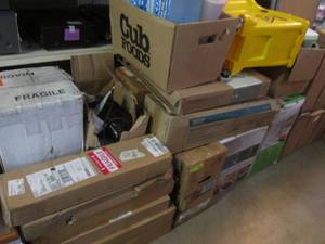 lot 181 image: (D-3F) Lot of Assorted This and Tha...