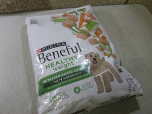 lot 222 image: (C-2) 14 Pound Bag Purina Beneful H...