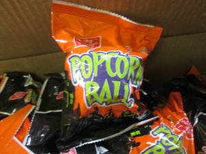 lot 237 image: (D-1) Box of 40 Popcorn Balls Best ...