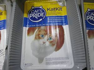 lot 267 image: (B-4) 3 Cat Litter Trays (Damaged) ...
