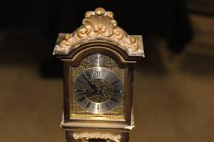 Vintage Desk Clock Miniature Grandfather Clock