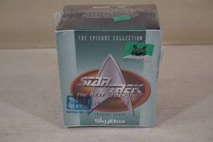 lot 10 image: Box of Star Trek TNG Season Three Trading Card Packs